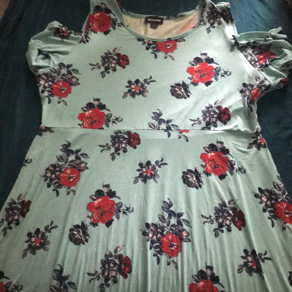 T shirt dress cold shoulder